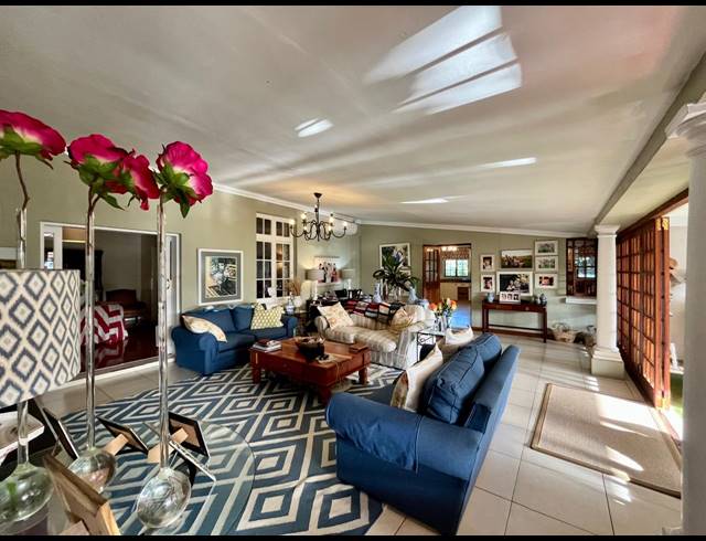 6 BEDROOM HOUSE FOR SALE IN SHORTENS COUNTRY ESTATE